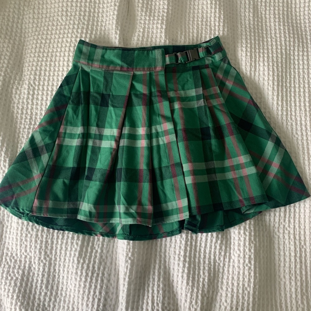 NWOT urban outfitters mini skirt in green plaid💚